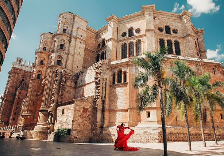 Imagen principal del artículo Cómo bailar bulerías flamencas en Málaga: compás y duende en la Costa del Sol