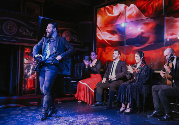 Imagen principal del artículo El arte de escucharse: la conexión entre los artistas en el flamenco en directo
